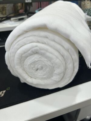 1KG Gamgee Vet Gauze Roll Manufacturer High Absorbency Gamgee Roll 100% Cotton Surgical Dressing Roll for Vet Use